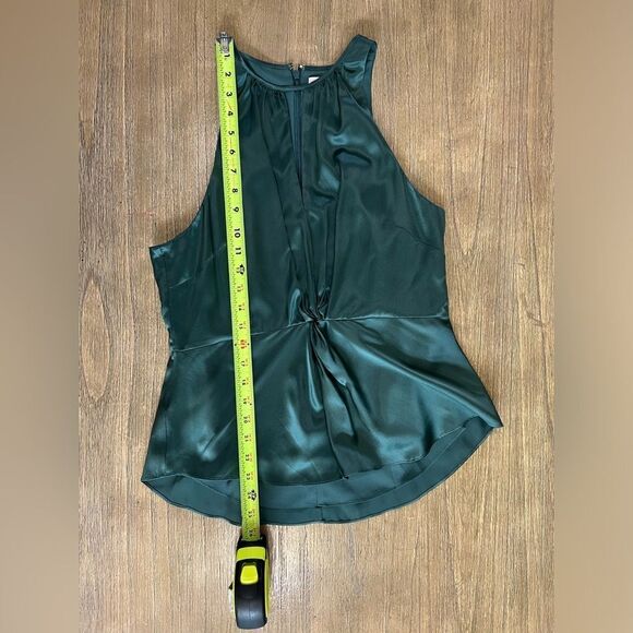 Cinq à Sept Amari Silk Top Sleeveless Twist Front Size Medium Green - Picture 5 of 12